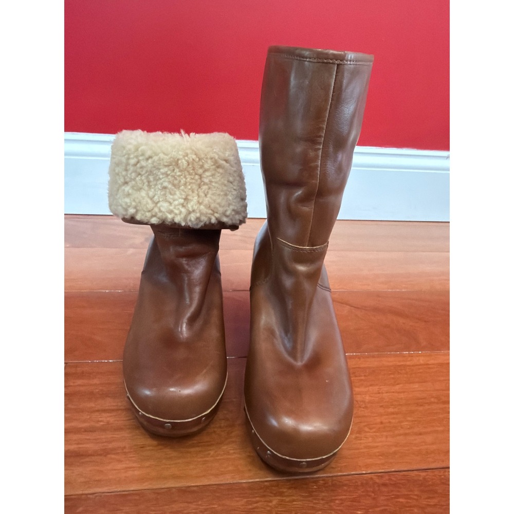 UGG Lynnea Clog‎ Boots Womens Brown Leather Shearling Studded Wood Heel 6
